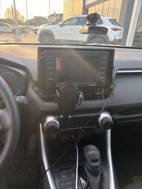 Magnetic Gray Metallic 2022 Toyota RAV4 LE