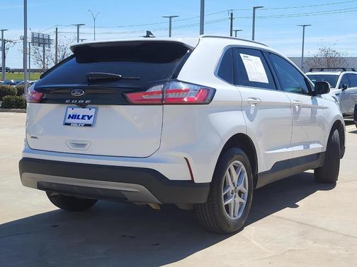 Oxford White 2021 Ford Edge SEL