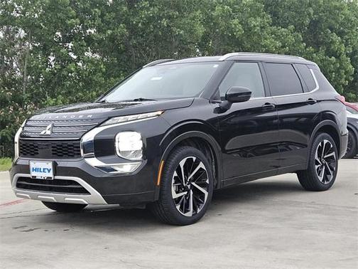 2023 Mitsubishi Outlander SEL