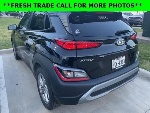 2022 Hyundai KONA SEL