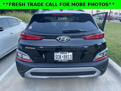 2022 Hyundai KONA SEL