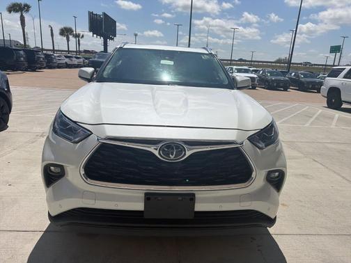 Blizzard Pearl 2020 Toyota Highlander Limited