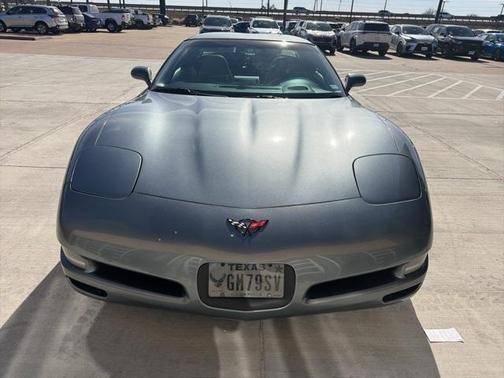 2004 Chevrolet Corvette Base