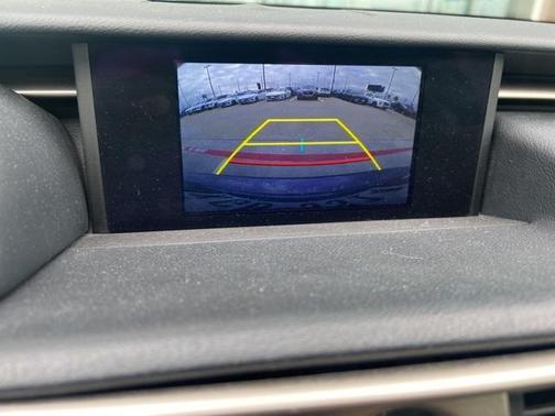 2016 Lexus IS 200t Base