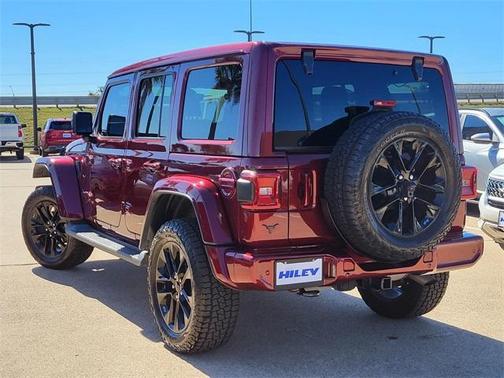 2021 Jeep Wrangler Unlimited Sahara Altitude