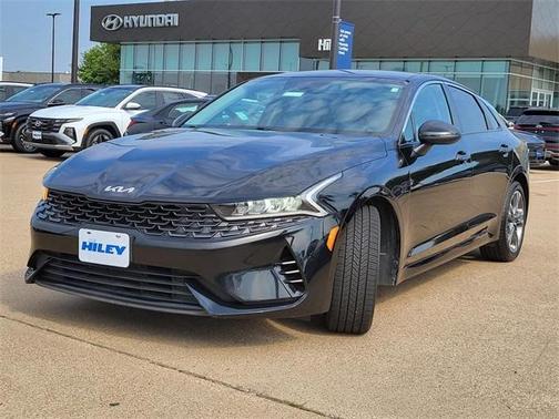 2022 Kia K5 LXS