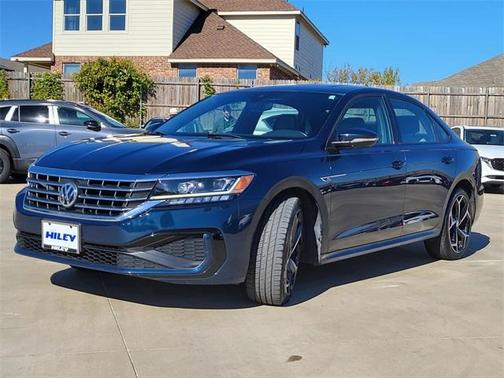 2021 Volkswagen Passat 2.0T R-Line
