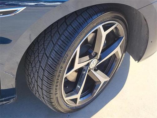 2021 Volkswagen Passat 2.0T R-Line