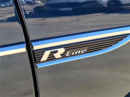 2021 Volkswagen Passat 2.0T R-Line