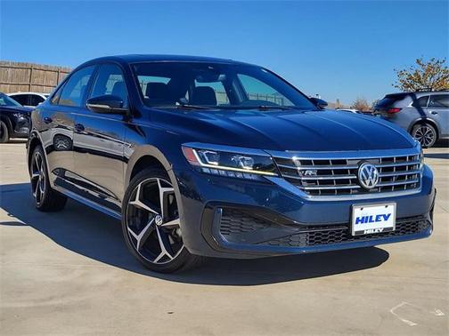 2021 Volkswagen Passat 2.0T R-Line