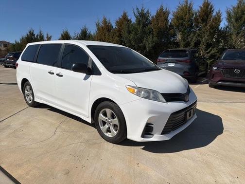 2020 Toyota Sienna L