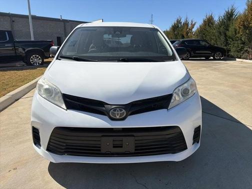 2020 Toyota Sienna L