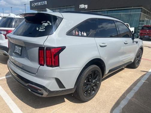 2022 Kia Sorento SX