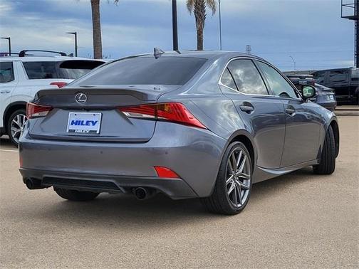 2018 Lexus IS 300 Base