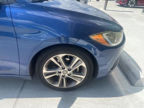 2017 Hyundai ELANTRA Limited
