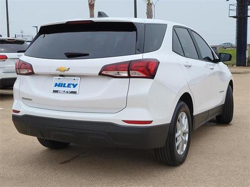 2023 Chevrolet Equinox LS