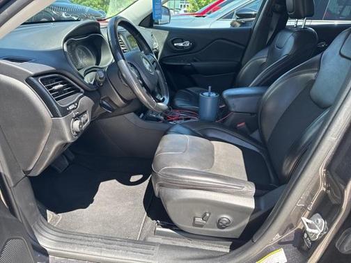 2021 Jeep Cherokee Latitude Plus