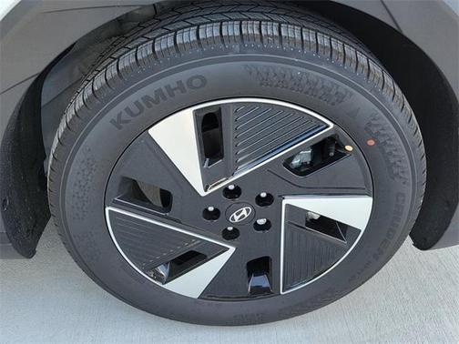 2025 Hyundai IONIQ 5 SE
