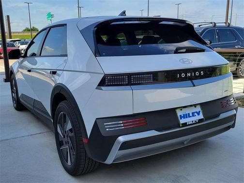 2025 Hyundai IONIQ 5 SE