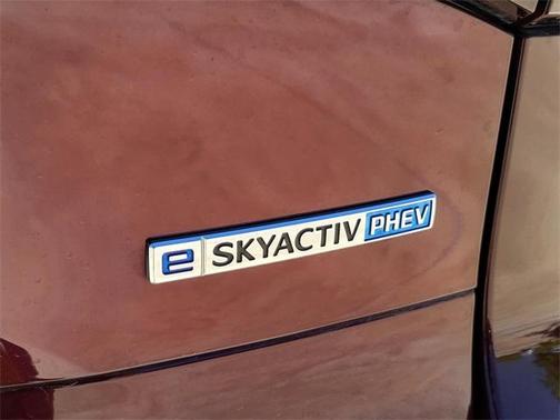 2024 Mazda CX-90 PHEV Premium Plus