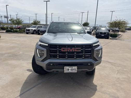 Sterling 2023 GMC Canyon AT4