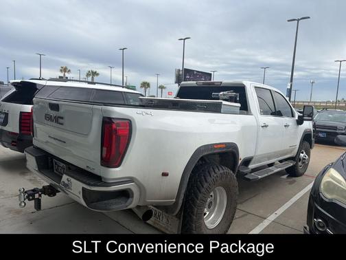 Summit White 2022 GMC Sierra 3500 SLT
