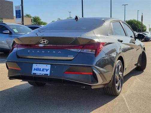 2025 Hyundai ELANTRA HEV Limited