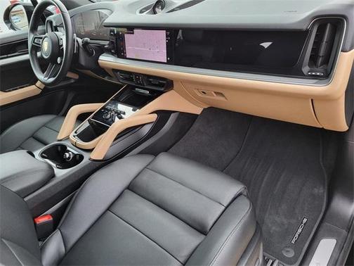 2024 Porsche Cayenne Base