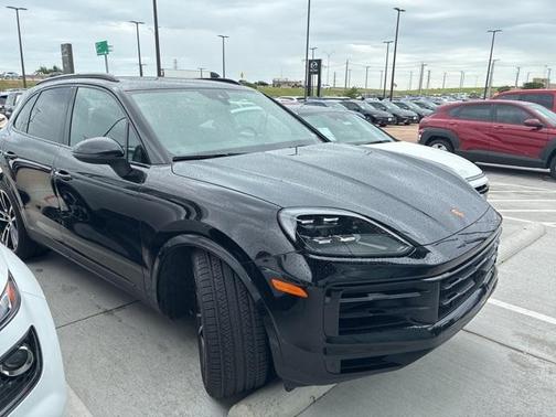 2024 Porsche Cayenne Base