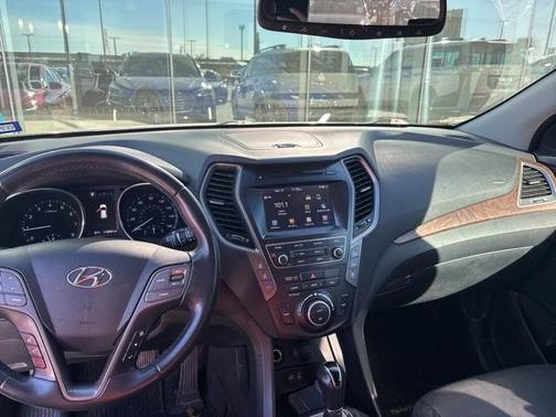 2017 Hyundai SANTA FE Limited