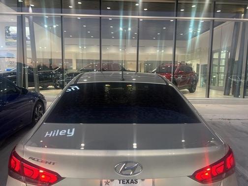 2020 Hyundai Accent SE