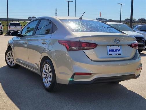 2020 Hyundai Accent SE