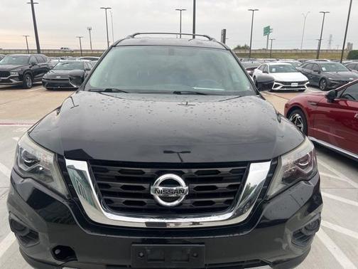 2020 Nissan Pathfinder S