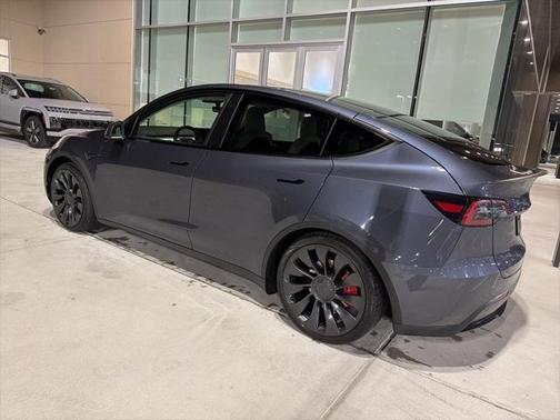 2023 Tesla Model Y Performance
