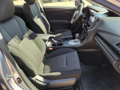 2019 Subaru Impreza 2.0i