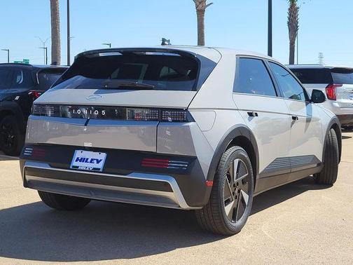 2026 Hyundai IONIQ 5 SE