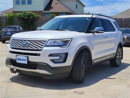 2017 Ford Explorer Platinum