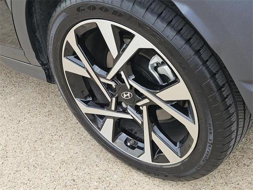 2023 Hyundai KONA Limited