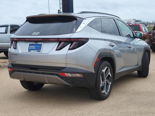 Shimmering Silver 2024 Hyundai TUCSON Limited