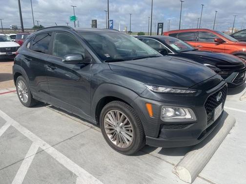 2020 Hyundai KONA SEL