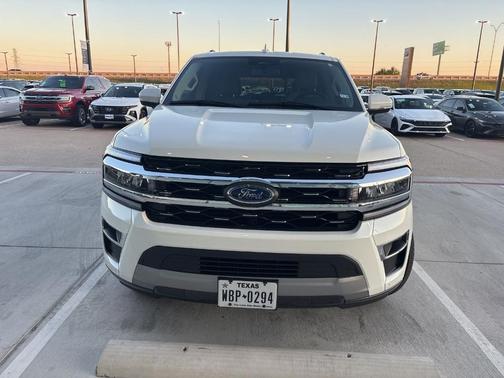 Star White 2024 Ford Expedition Limited