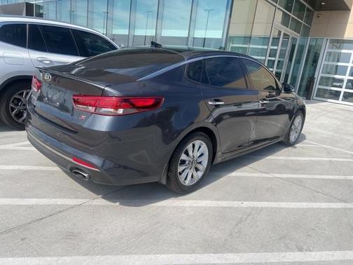 2018 Kia Optima S
