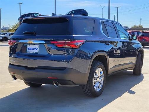 2023 Chevrolet Traverse LS