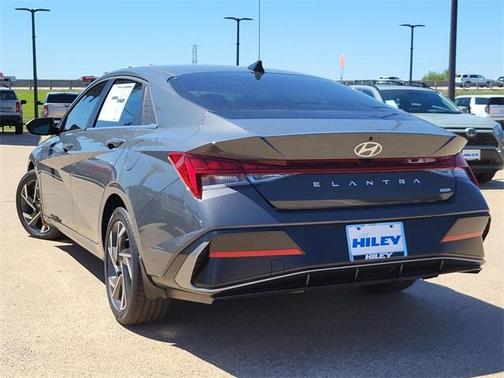 2025 Hyundai ELANTRA HEV Limited