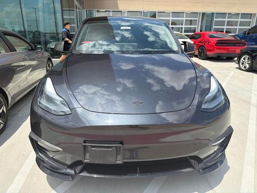 Stealth Gray 2024 Tesla Model Y Standard Range