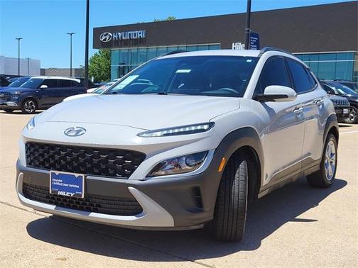 2022 Hyundai KONA SEL