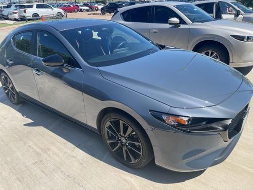 2024 Mazda Mazda3 Carbon Edition