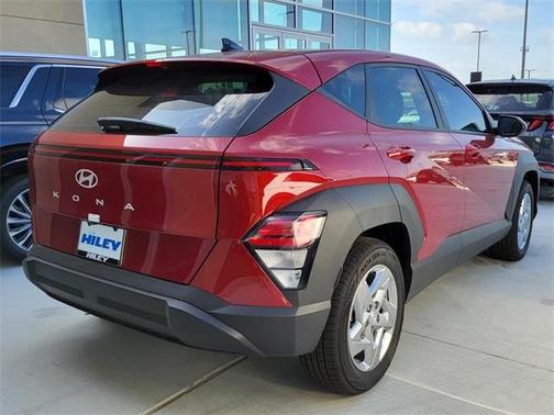 2025 Hyundai KONA SE