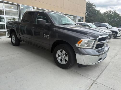 Granite Crystal Clearcoat Metallic 2022 RAM 1500 Classic SLT