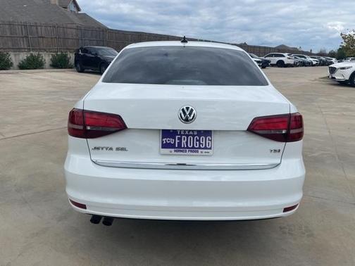 2017 Volkswagen Jetta 1.8T SEL